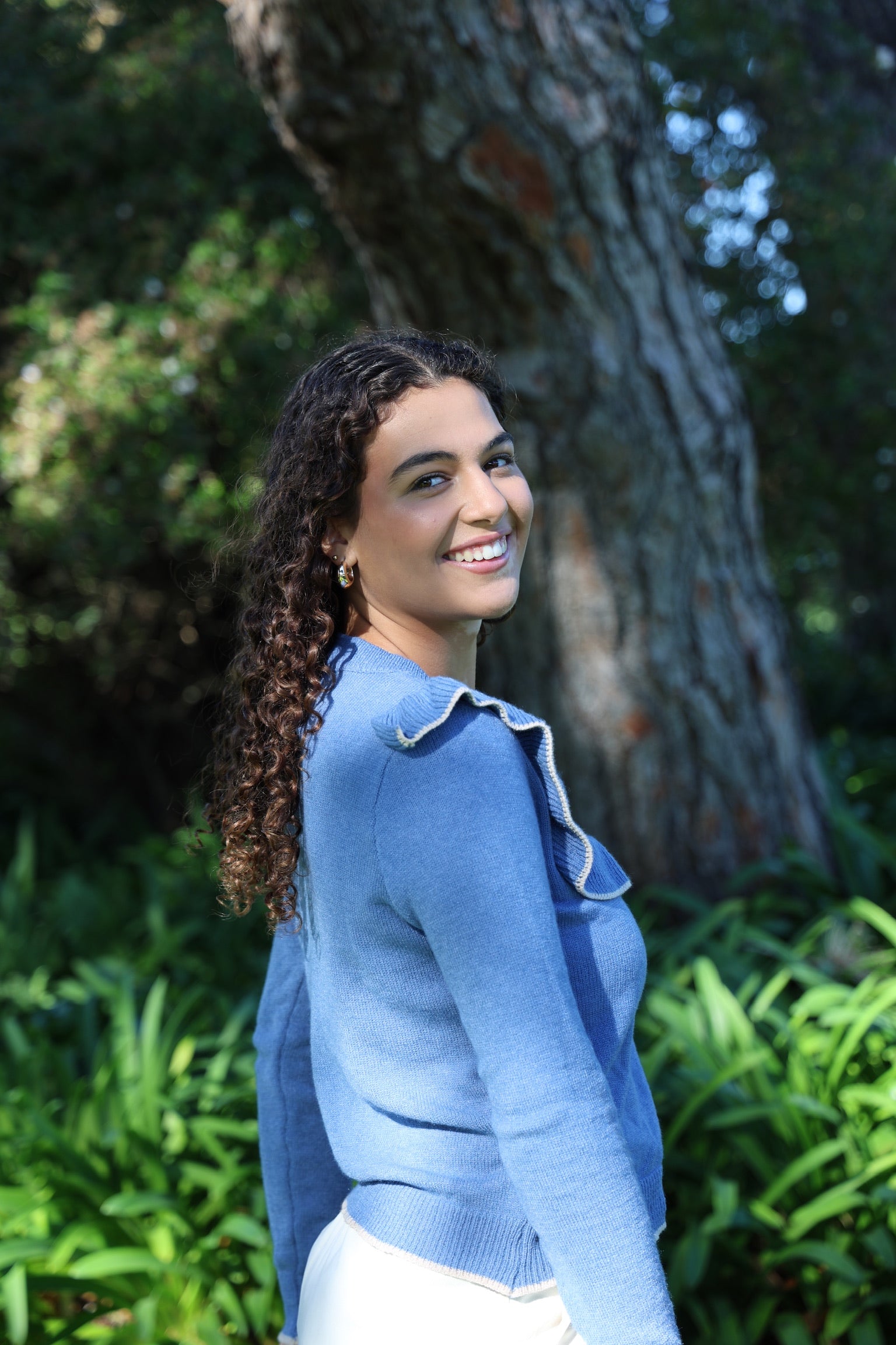 Camisola malha azul com folhos