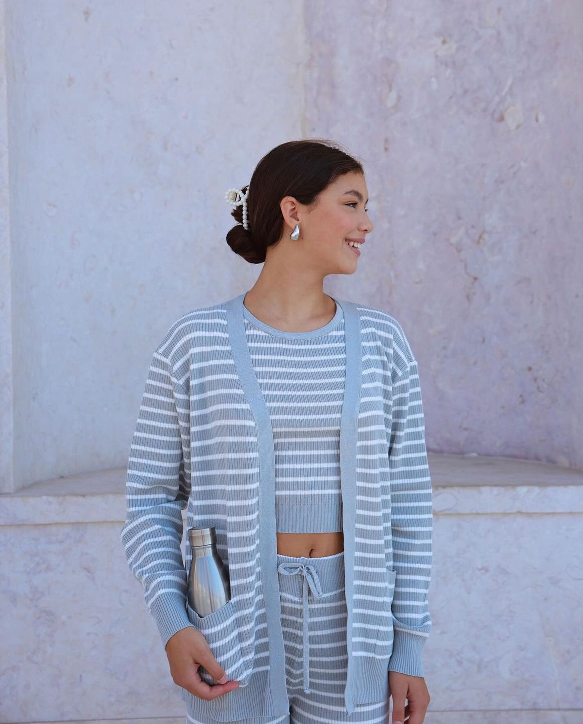 Casaco riscas cinzento e branco