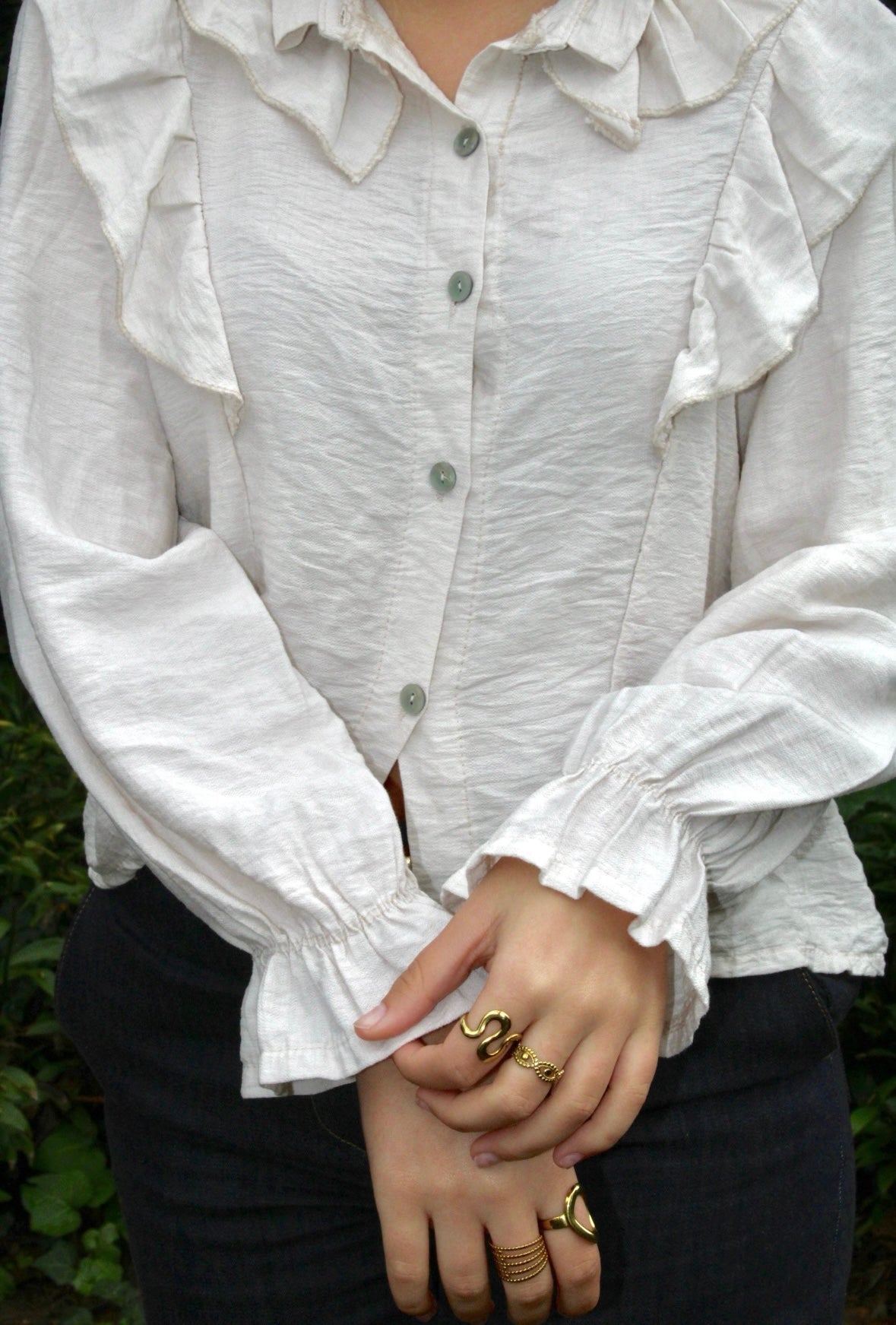 Camisa folhos branca